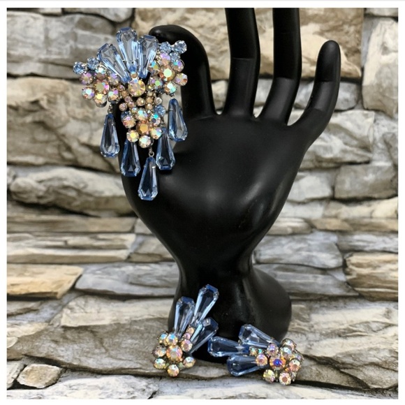 Verified Juliana D&E DeLizza Elster Floret Pentagon Rhinestones Brooch Earrings - Picture 1 of 16